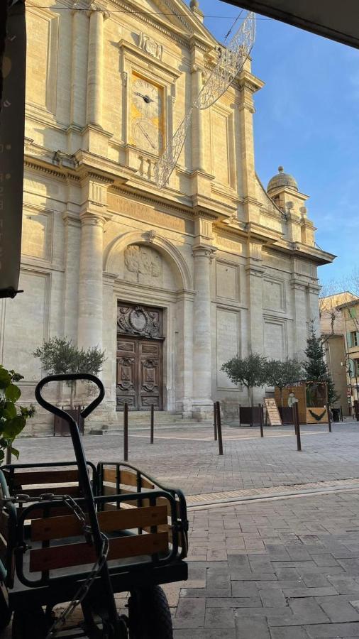 LʼIsle-sur-la-Sorgue Un Coin De Luberon 아파트 외부 사진